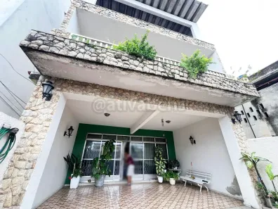 Casa com 3 Quartos para alugar, 200m² no Irajá, Rio de Janeiro