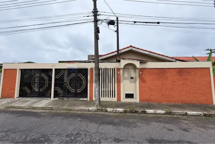 Casa com 3 Quartos à venda, 253m² no Centro, Registro