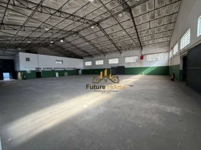 Galpão/Depósito/Armazém para venda ou aluguel, 1500m² no Piratininga, Osasco