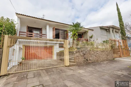 Casa com 3 Quartos à venda, 313m² no Jardim Itu, Porto Alegre