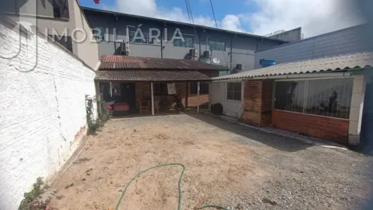 Lote/Terreno à venda, 200m² no Ingleses do Rio Vermelho, Florianópolis