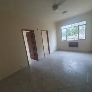Apartamento com 2 Quartos para alugar, 63m² no Taquara, Rio de Janeiro
