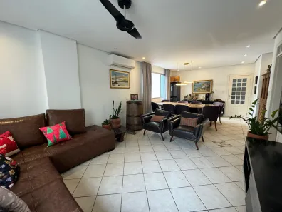 Apartamento com 3 Quartos à venda, 140m² no Centro, Florianópolis
