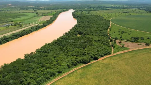 Fazenda/Sítio com 5 Quartos à venda, 10m² no Corinto, Corinto