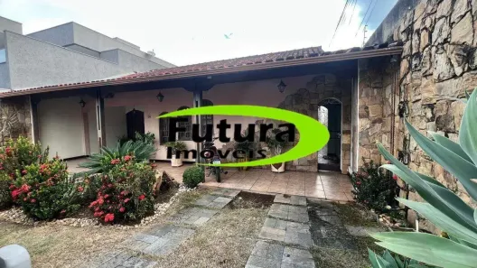 Casa com 3 Quartos à venda, 237m² no Tirol (Barreiro), Belo Horizonte