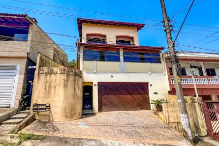 Casa com 4 Quartos à venda, 285m² no Centro Alto, Ribeirão Pires