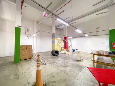 Sala Comercial para alugar, 275m² no Água Verde, Blumenau