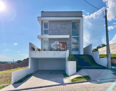 Casa com 3 Quartos à venda, 199m² no Tomazetti, Santa Maria