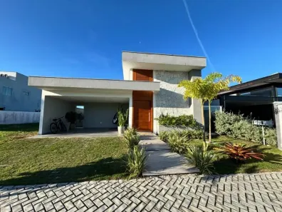 Casa de Condomínio com 3 Quartos à venda, 361m² no Ogiva, Cabo Frio