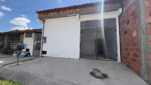 Casa com 2 Quartos à venda, 85m² no Tomba, Feira de Santana