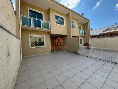 Sobrado com 3 Quartos à venda, 99m² no Pinheirinho, Curitiba