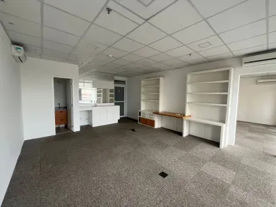 Sala Comercial à venda, 85m² no Cidade Monções, São Paulo