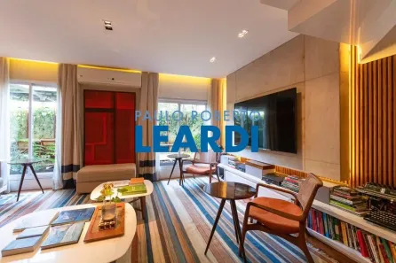 Apartamento com 3 Quartos à venda, 244m² no Pinheiros, São Paulo