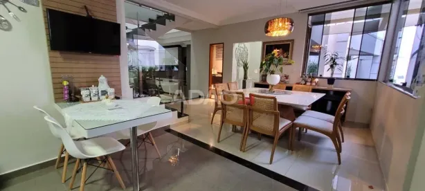 Casa com 4 Quartos à venda, 373m² no Centro, Caldas Novas