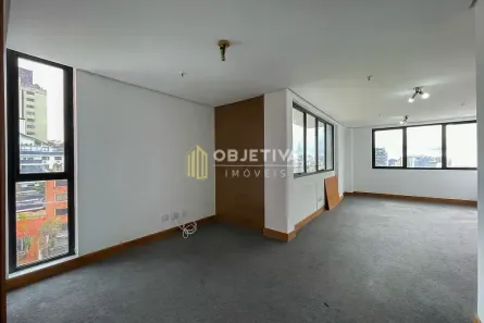 Sala Comercial à venda, 38m² no Boa Vista, Porto Alegre