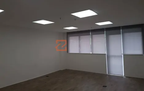 Sala Comercial à venda, 42m² no Vila Andrade, São Paulo