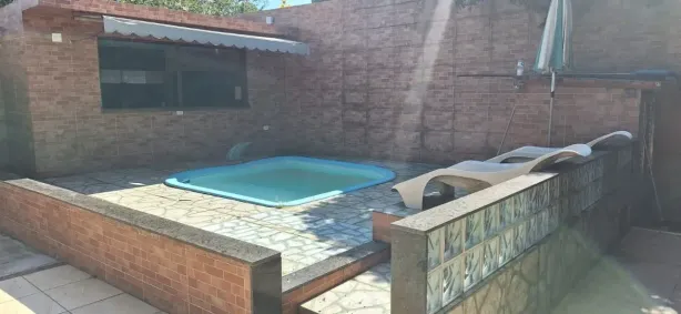 Casa com 6 Quartos à venda, 400m² no Itaipu, Niterói
