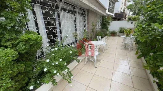 Sobrado com 4 Quartos à venda, 223m² no Ponta da Praia, Santos