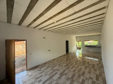 Casa com 2 Quartos para alugar, 10m² no Centro, Araxá
