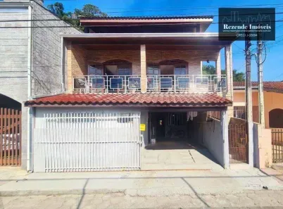 Sobrado com 6 Quartos à venda, 279m² no Guaratuba, Guaratuba