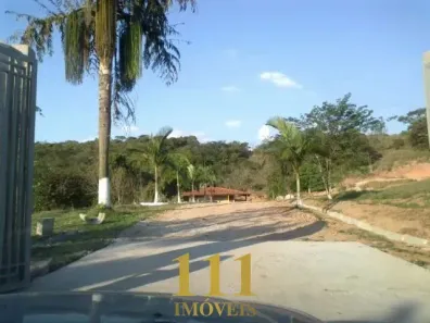 Fazenda/Sítio com 3 Quartos à venda, 250m² no Jardim Colônia, Jacareí