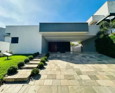 Casa de Condomínio com 4 Quartos à venda, 350m² no Condomínio do Lago 1ª Etapa, Goiânia