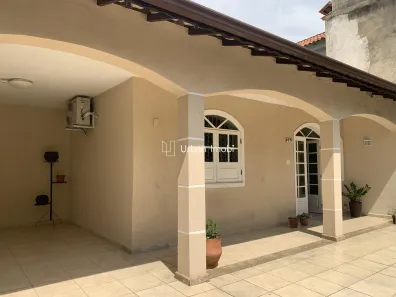 Casa com 3 Quartos à venda, 125m² no São Luiz, Volta Redonda