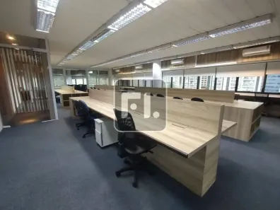 Sala Comercial à venda, 133m² no Cidade Monções, São Paulo