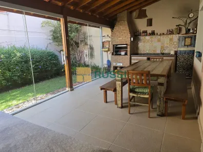 Casa de Condomínio com 3 Quartos à venda, 100m² no Condomínio Residence Club, Jacareí