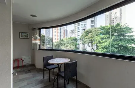 Apartamento com 3 Quartos à venda, 140m² no Moema, São Paulo
