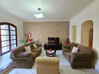 Sobrado com 4 Quartos à venda, 224m² no Centro, Osasco