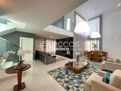 Casa com 4 Quartos à venda, 322m² no Jardim Karaíba, Uberlândia