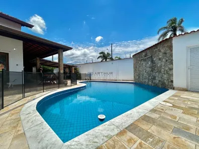 Casa com 4 Quartos à venda, 222m² no Flórida, Praia Grande