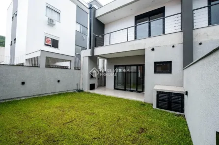 Casa com 3 Quartos à venda, 238m² no Cachoeira do Bom Jesus, Florianópolis