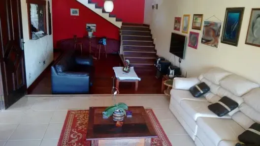 Casa com 3 Quartos à venda, 220m² no Itaipu, Niterói