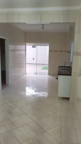 Casa com 3 Quartos para alugar, 180m² no Jardim Santa Angelina, Agudos