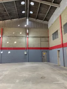 Galpão/Depósito/Armazém para alugar, 675m² no Jardim do Rio Cotia, Cotia