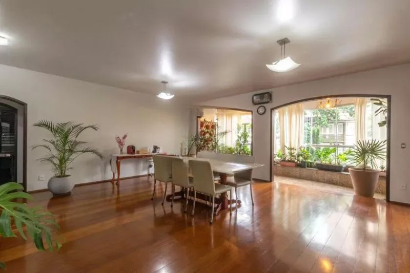 Apartamento com 4 quartos — Santo Agostinho, Belo Horizonte