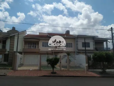 Sobrado com 3 Quartos à venda, 276m² no Centro, Cascavel