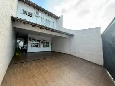 Sobrado com 3 Quartos à venda, 179m² no Zona 07, Maringá
