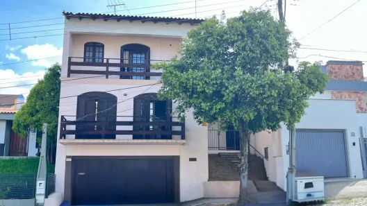 Casa com 3 Quartos à venda, 300m² no Centro, Bagé