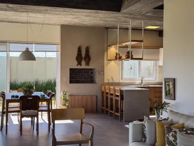 Casa de Condomínio com 3 Quartos à venda, 209m² no XANGRI-LÁ, Xangri-lá