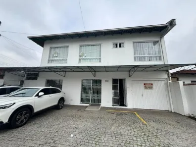 Apartamento com 2 Quartos para alugar, 63m² no Bucarein, Joinville
