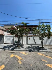 Casa com 3 Quartos para alugar, 200m² no Recreio, Rio das Ostras