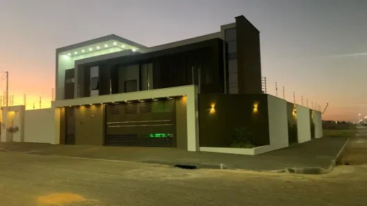 Casa com 4 Quartos à venda, 230m² no Primavera do Leste, Primavera do Leste