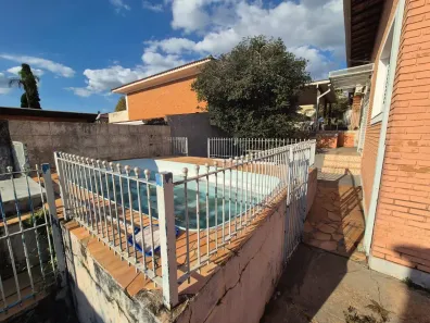 Casa com 3 Quartos à venda, 199m² no Centro, Botucatu