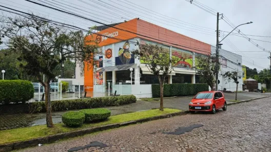Ponto Comercial para alugar, 500m² no Tristeza, Porto Alegre