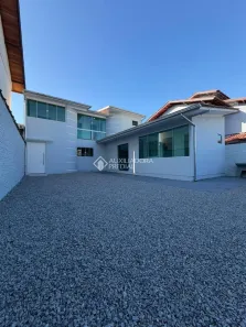 Sobrado com 4 Quartos à venda, 150m² no Forquilhas, São José