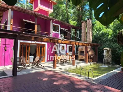 Casa com 7 Quartos à venda, 300m² no Bairro de Camburi, São Sebastião