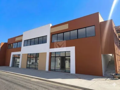 Sala Comercial para alugar, 117m² no Farolândia, Aracaju